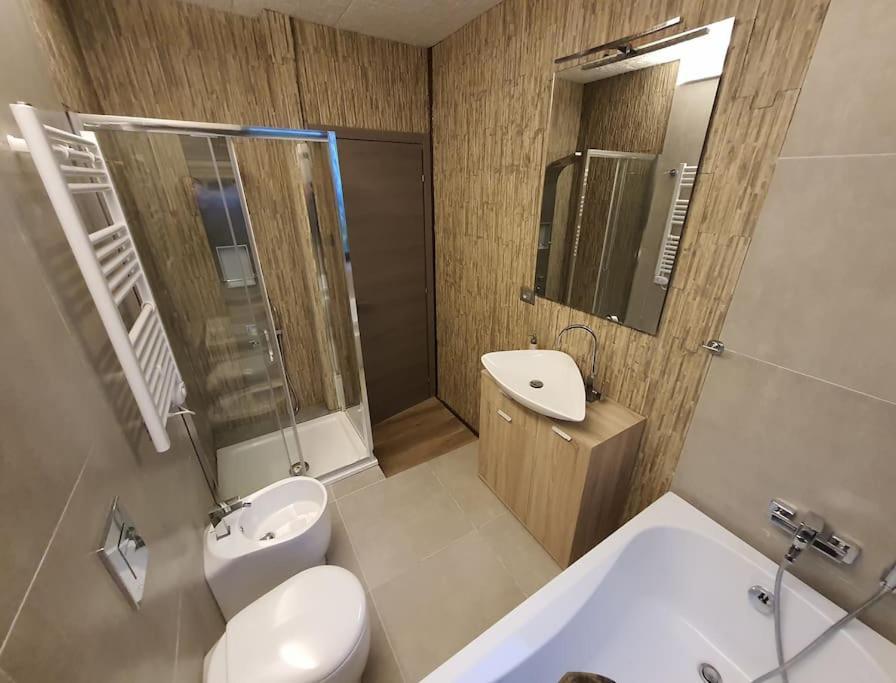 Villa Cristallo Private Apartment Fontanelice 外观 照片