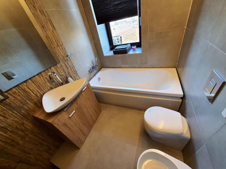 Villa Cristallo Private Apartment Fontanelice 外观 照片